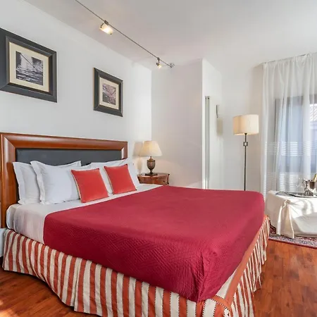 Fenix Turandot Apartment