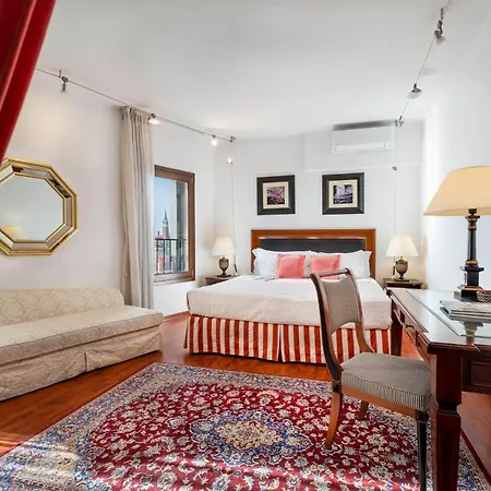 Fenix Turandot Apartment